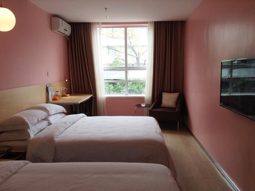 Colour Inn - She Kou Branch Shenzhen Room photo